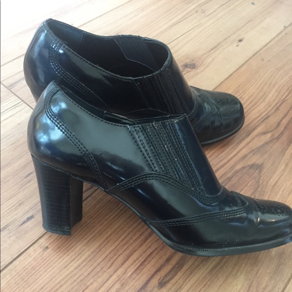 Etienne Aigner Shoes - Etienne Aigner